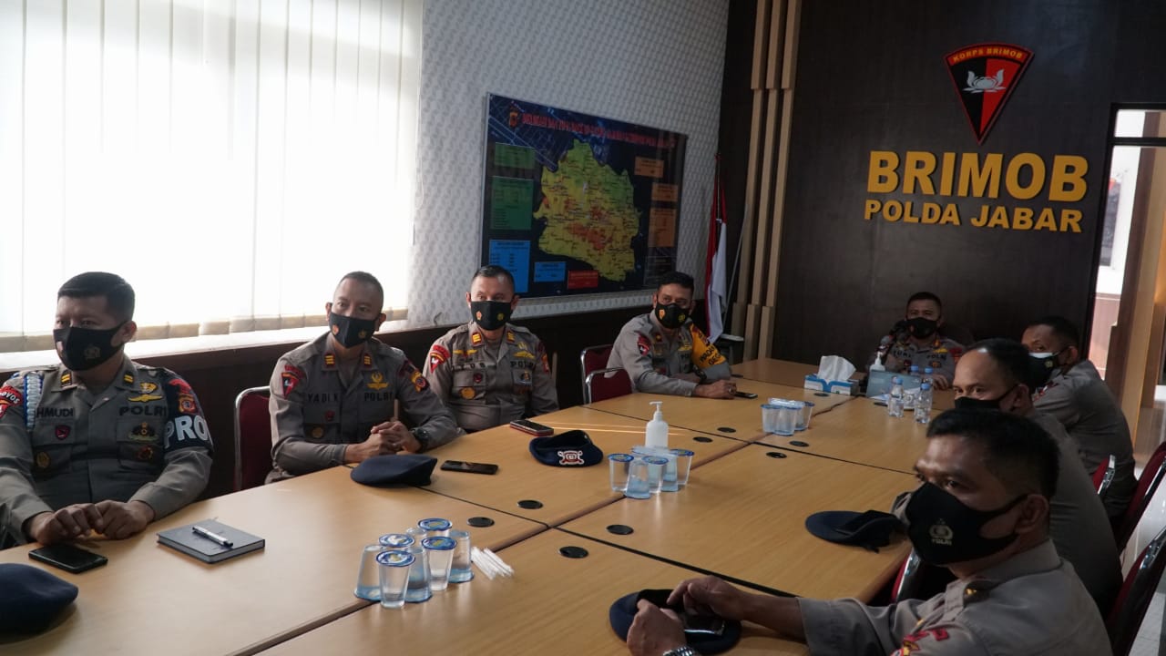 Dansat Brimob Polda Jabar Ikuti Upacara Hari Lahir Pancasila Secara Virtual