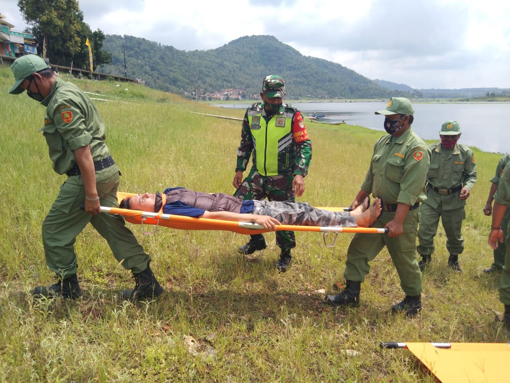 Koramil 1502 Kadu Gede Gelar Latihan Kesiapan Tanggap Darurat Bencana di Obyek Wisata Waduk Darma Kuningan