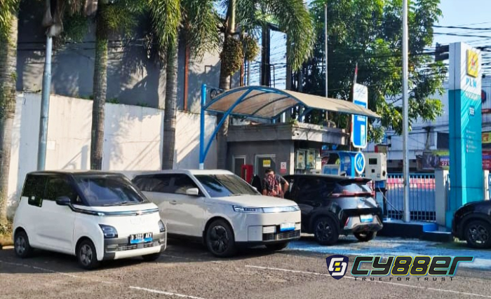 Peringati Hari Lingkungan Hidup Sedunia, Pegawai PLN Cimahi Rutin Gunakan Kendaraan Ramah Lingkungan Setiap Jumat