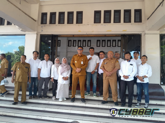 Bupati Klaten Serahkan Bansos Perbaikan Rumah Tidak Layak Huni APBD 2026