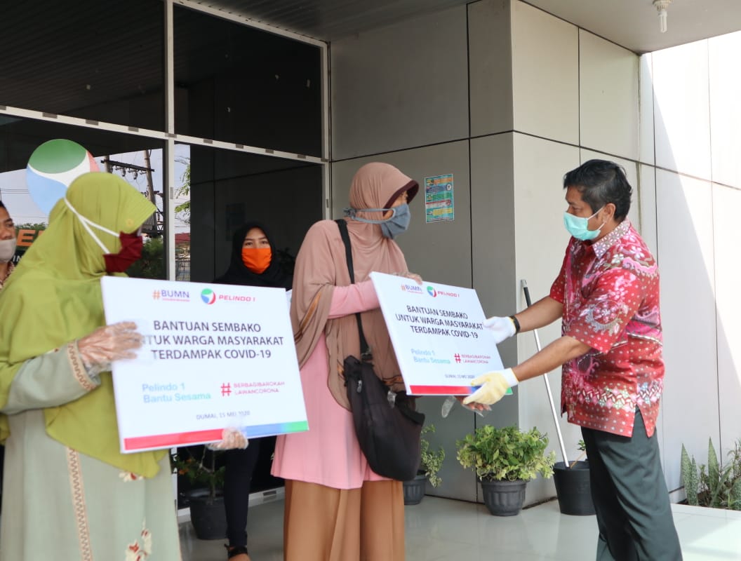 Menjelang Idul Fitri, PT Pelindo I Cabang Dumai Bagikan Sembako Sebanyak 1068 Paket