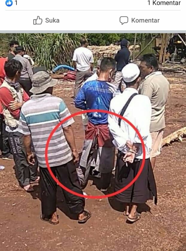 Insiden Bakar Ponton Ti Rajuk & Kenakan Bendera Merah Putih Dililitkan di Pinggang Anarkis dan Pelecehan