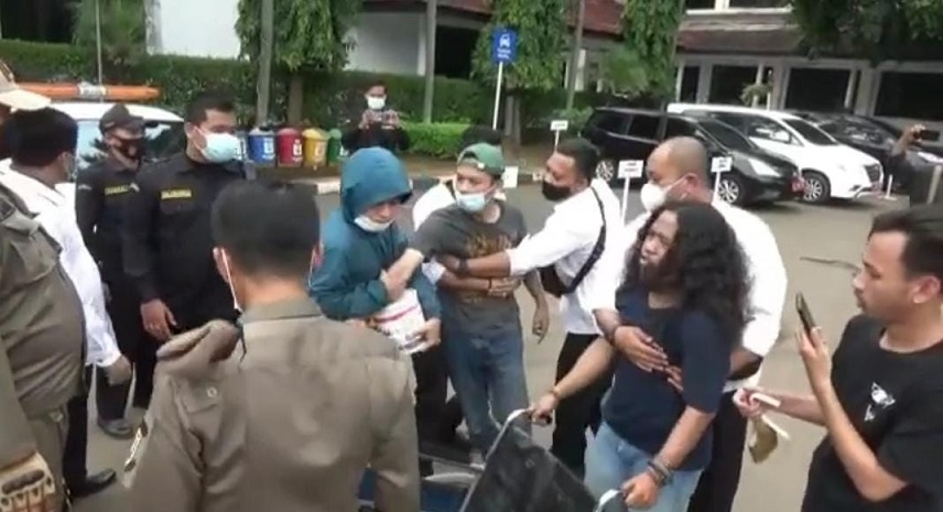 100 Hari Kepemimpinan Heldi-Sanuji di Kota Cilegon Dinilai Lamban, IMC Gelar Unras