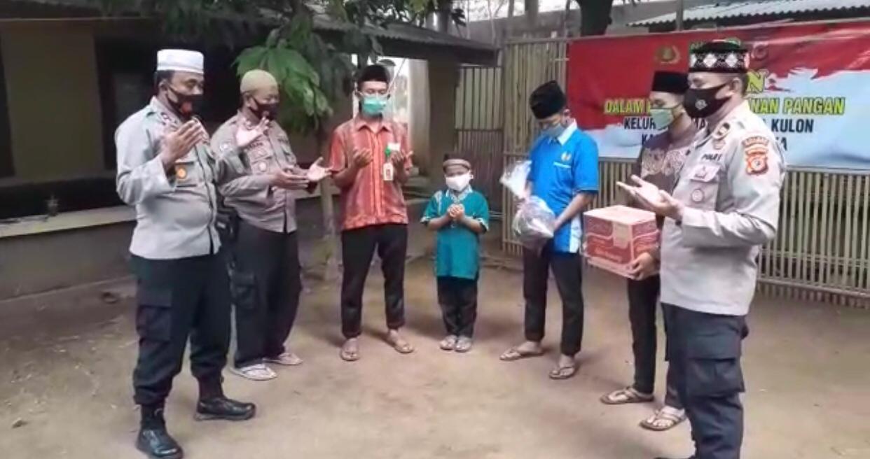 Wujudkan Ketahanan Pangan, Waka Polres Majalengka Bagikan Hasil Panen Pada Anak Yatim Piatu 
