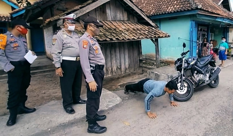 Polsek Menggala gelar Ops Yustisi  Tindak Sejumlah Pelanggar Prokes Covid 19 