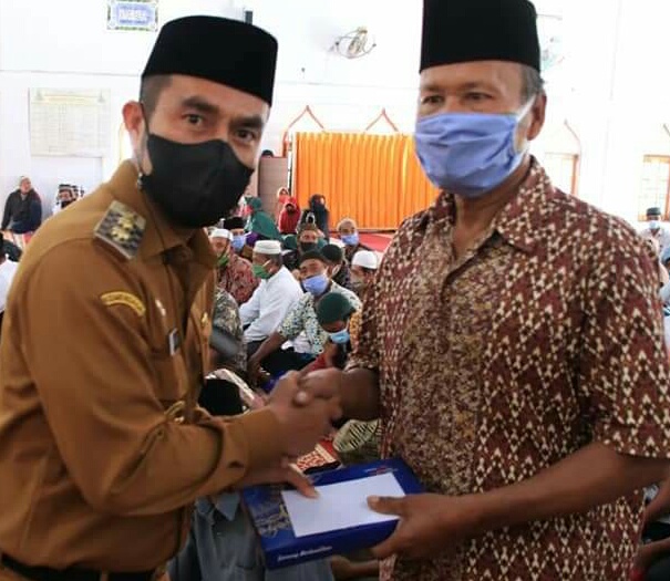 Talih Asih Kepada Bilal Mayit, Kenaziran Mesjid Serta Guru Maghrib Mengaji oleh Pemkab Labura
