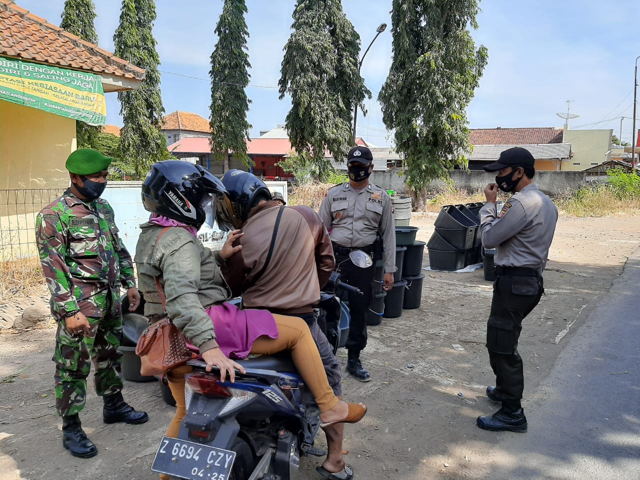 Tiga Pilar Kecamatan Haurgeulis Terus Himbau 3M