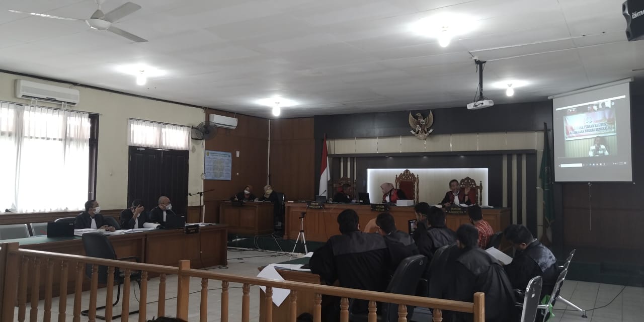 Saksi Sebut Kaderismanto Bertemu Pihak PT. CGA di RM Pondok Melayu