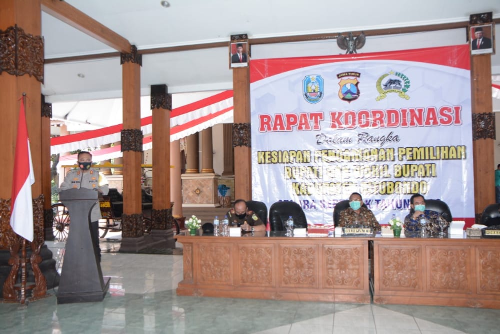 AKBP Imam Rifai SH Tandatangani Pakta Integritas Ciptakan Pilkada  Situbondo Kondusif