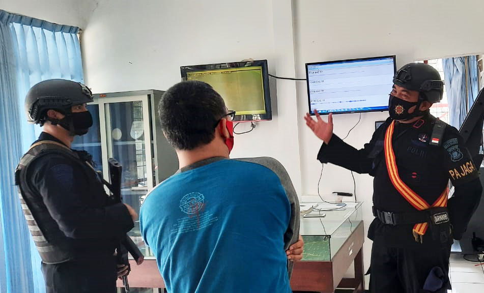 Sat Brimob Polda Jabar Patroli Tanggap Bencana, Pantau Aktifitas Gunung Tangkuban Perahu