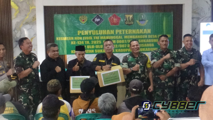 Waaster Panglima TNI  Tinjau Lokasi TMMD ke-124 Kodim 0607/Kota Sukabumi, Sampaikan Pesan Kebangsaan dan Bagikan Sembako kepada Warga