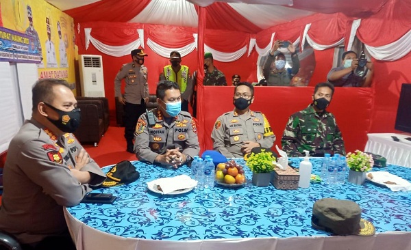 Panatwil Polres Lebak Melakukan Pengawasan Pos Ops Ketupat Maung 2021
