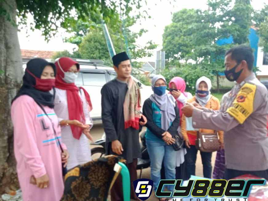 Polres Kuningan Polda Jabar Rutin Sosialisasi 3M Kepada Masyarakat