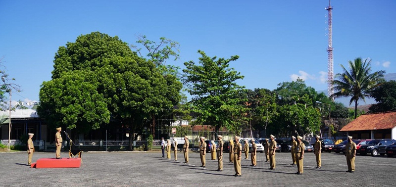 Pelantikan dan Pengambilan Sumpah ,17 Pejabat Struktural dan 2 Fungsional di Lingkungan Pemkab Garut   