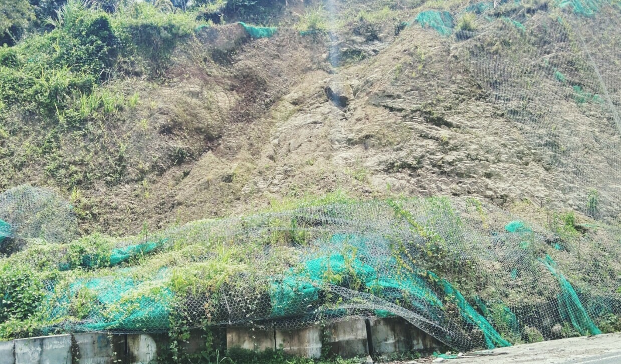 Ruas Jalan Penghubung Kebun Kopi di Sulawesi Tengah Longsor, Akibatkan Macet Selama Enam Jam