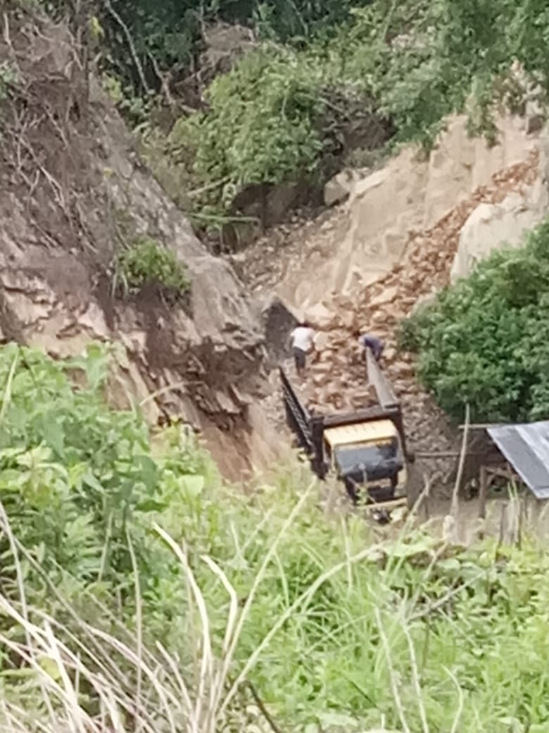 Kegiatan Tambang Batu Cadas di Duga Ilegal, Pihak Pemerintahan Kabupaten Deli Serdang dan Aparat Penegak Hukum Terkesan Tutup Mata