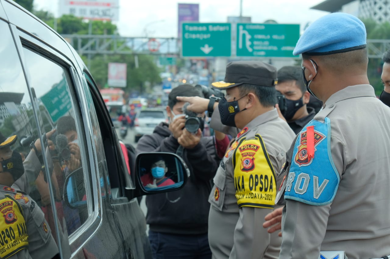 Wakapolda Jabar Bersama Forkopimda Laksanakan Pengamanan Pergantian Tahun Baru 2021