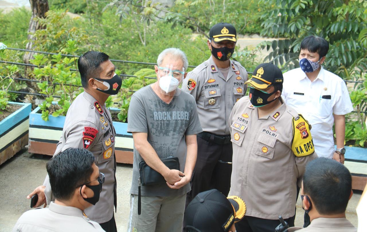 Kapolda Jabar Tinjau Ops Yustisi Stasioner dan Mobile Pendisiplinan Prokes Covid 19 di Wilkum Polres Cimahi