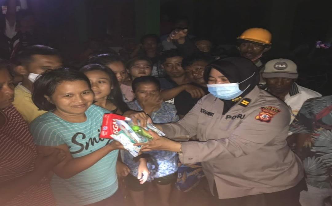 Polres Subang Polda Jabar Peduli Bencana Alam Banjir di Pamanukan