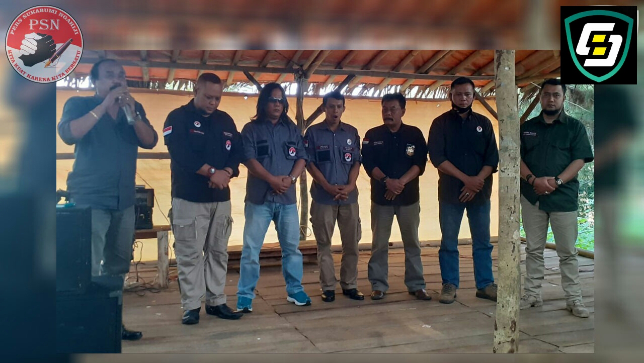 Panitia Deklarasi PSN Mendapat Acungan jempol dari Ketum Dan Anggota PSN Dalam Acara Pembubaran Panitia