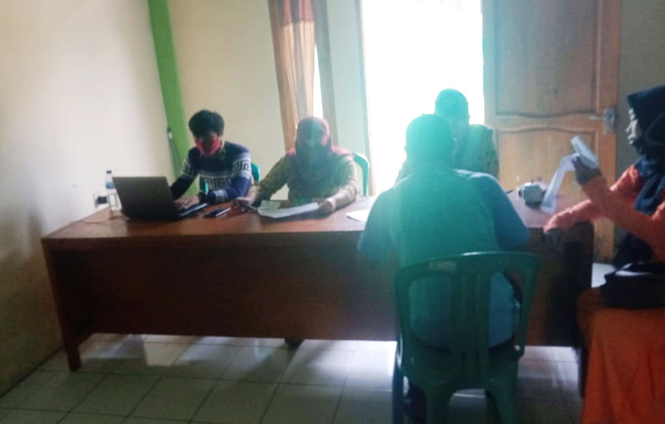 Pemdes Kutajaya Bagikan Bansos Provinsi Jabar Tahap II