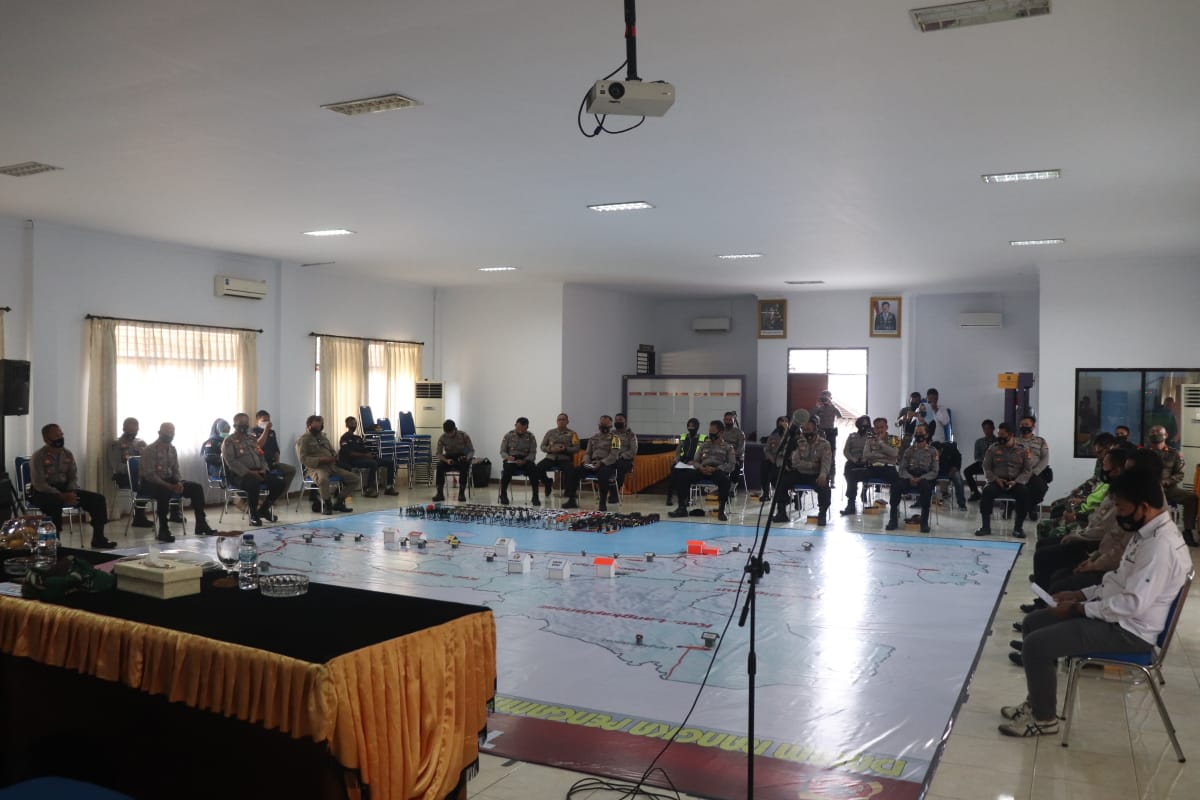 Jaga Kondusifitas Pada Pelaksanaan Pilkada, Polres Ciamis Gelar Tactical Floor Game
