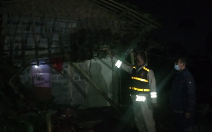 Tanah Longsor Menimpa Rumah Sunarti