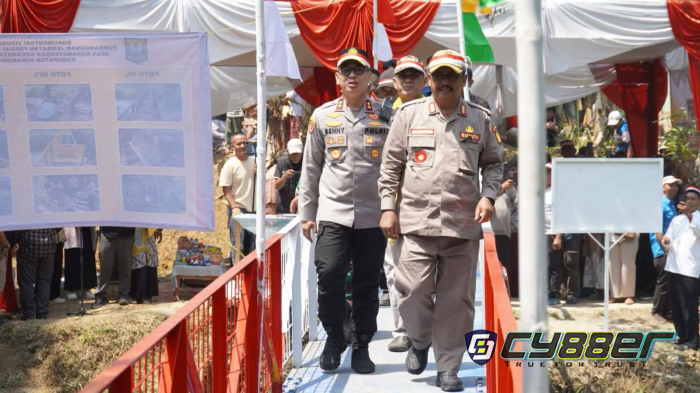 Resmikan Jembatan Merah Putih Presisi Di Cibadak, Bupati Minta Masyarakat Merawatnya Sebaik Mungkin