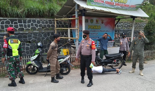 Terapkan Prokes, Petugas Gabungan di Wilkum Polresta Bandung Polda Jabar Gelar Ops Yustisi, Pelanggar Diberi Sanksi