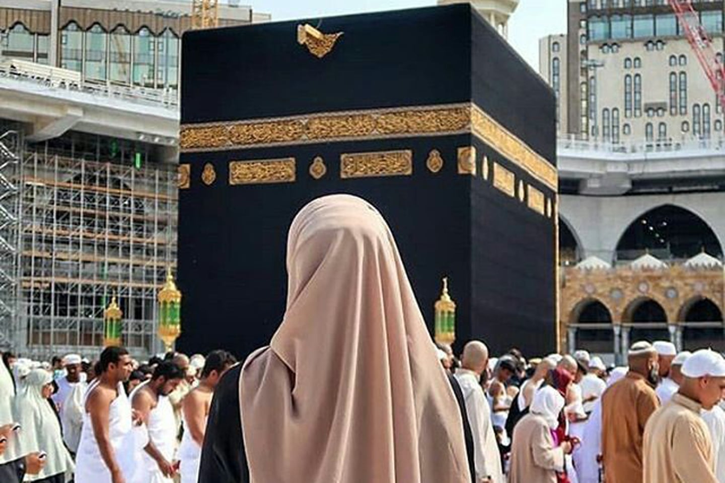 Kemenag Resmi Naikkan Biaya Umrah 