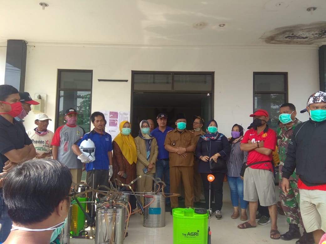 Desa Beber Kec Beber Cirebon Melakukan Penyemprotan Antisipasi Pencegahan Virus Corona