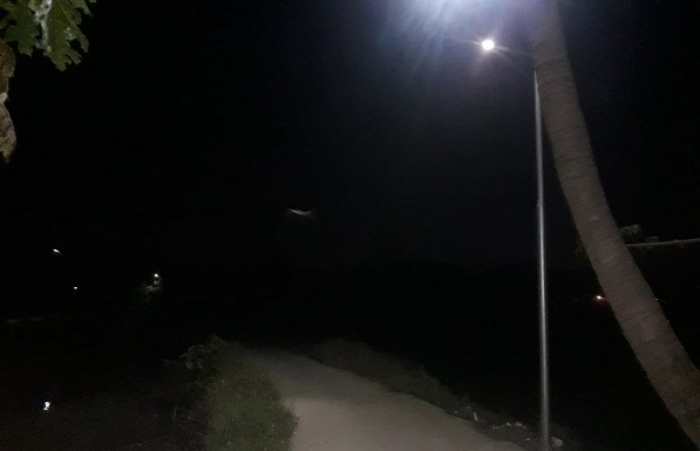 Terpasang Lampu Penerangan Jalan, Warga Desa Rancalabuh Bergembira