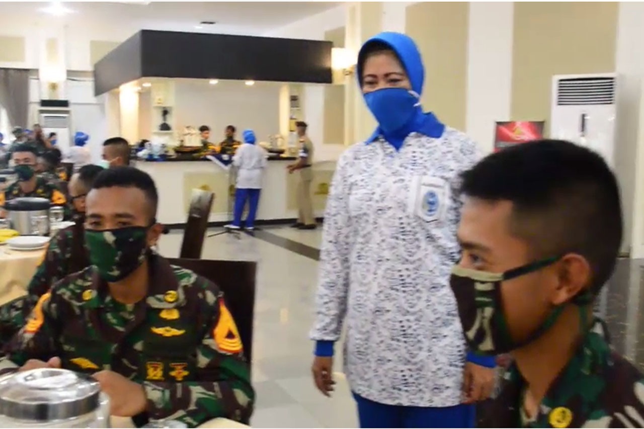Cegah Covid-19,CBS Jalasenastri AAL Membuat dan Bagikan Masker Kain pada Taruna AAL 