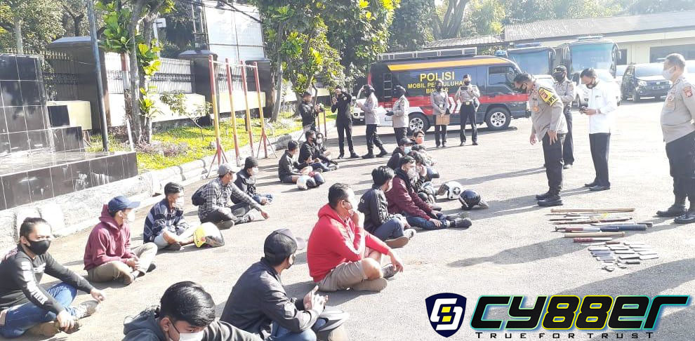 Polrestabes Bandung Berikan Penyuluhan pada19 Anggota Ormas MPH 