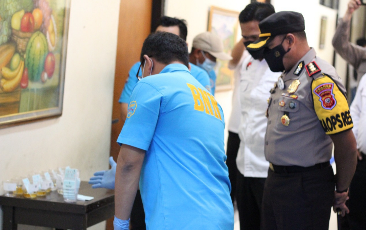 18 Anggota Ormas Pemuda Pancasila Dites Urin Sat Narkoba Polres Sumedang dan BNN