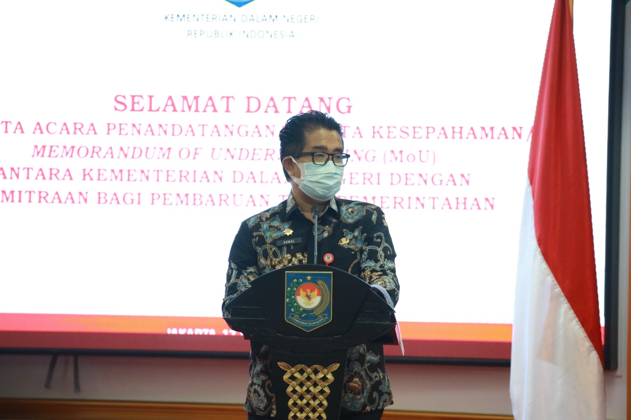 Kemendagri dan Kemitraan Lakukan Penandatanganan Nota Kesepahaman (MOU) Bagi Pembaharuan Tata Pemerintahan