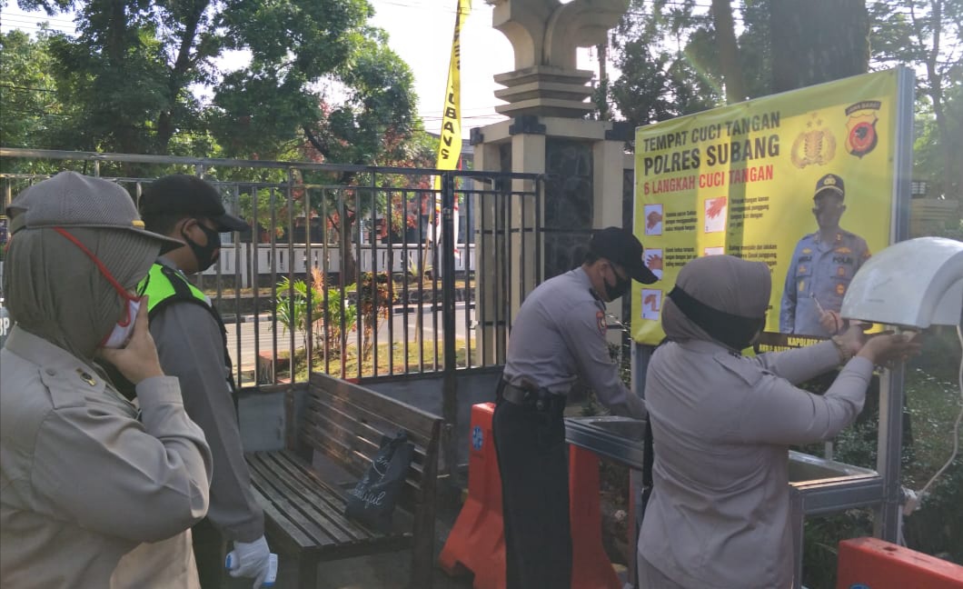 Kendalikan Covid-19, Anggota, ASN dan Pengunjung Polres Subang  Polda Jabar Harus Patuhi 3M