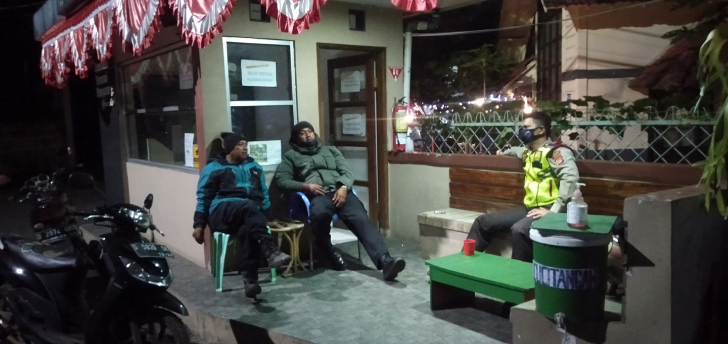 Ops Yustisi Penggunaan Masker di Wilkum Polres Cimahi Polda Jabar