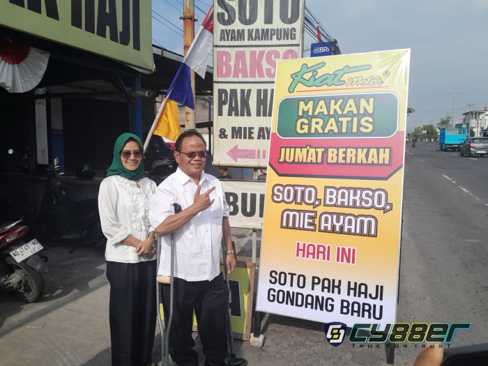 H. Sukiyat Gelar Jum’at Berkah, Bagikan Makan Gratis untuk Warga KlatenGelar Jum’at Berkah, Bagikan Makan Gratis untuk Warga Klaten