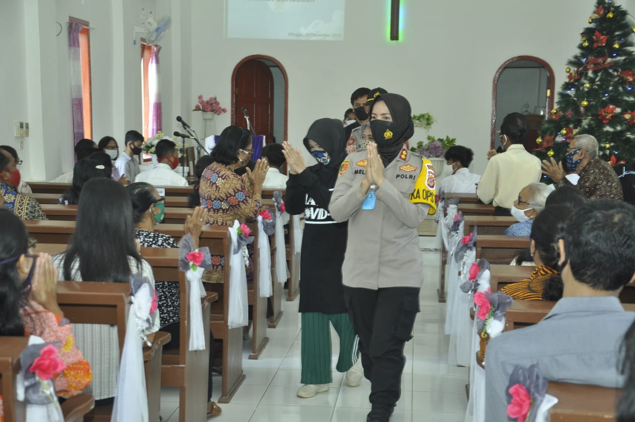 Pastikan Kondusifitas Jelang Natal dan Tahun Baru, Kapolres Banjar Polda Jabar Silaturahmi ke Gereja di Kota Banjar