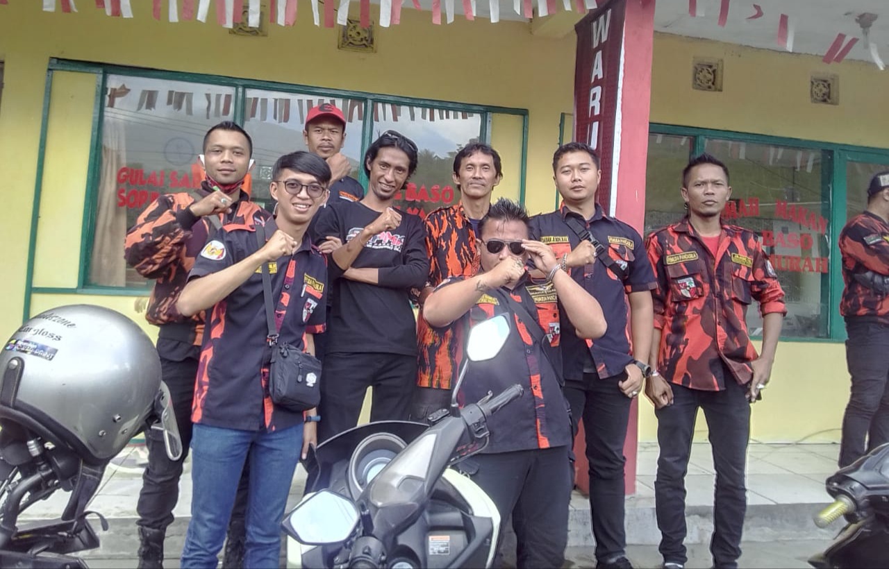 Mengisi HUT RI ke-75, PAC PP dan Sapma Korkom Cilawu Jalin Silaturahmi
