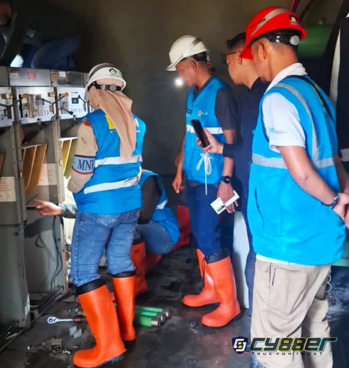 PLN UP3 Cimahi Fokus Tangani Banjir di Cimahi Selatan, Keselamatan Warga Jadi Prioritas Utama