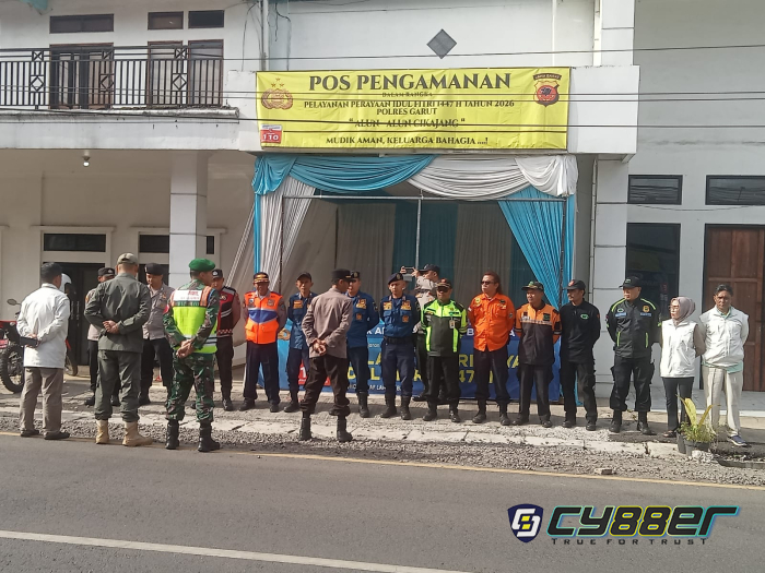 Apel Pagi Pos Pengamanan Hari Raya Idul Fitri Wilayah Hukum Polsek Cikajang