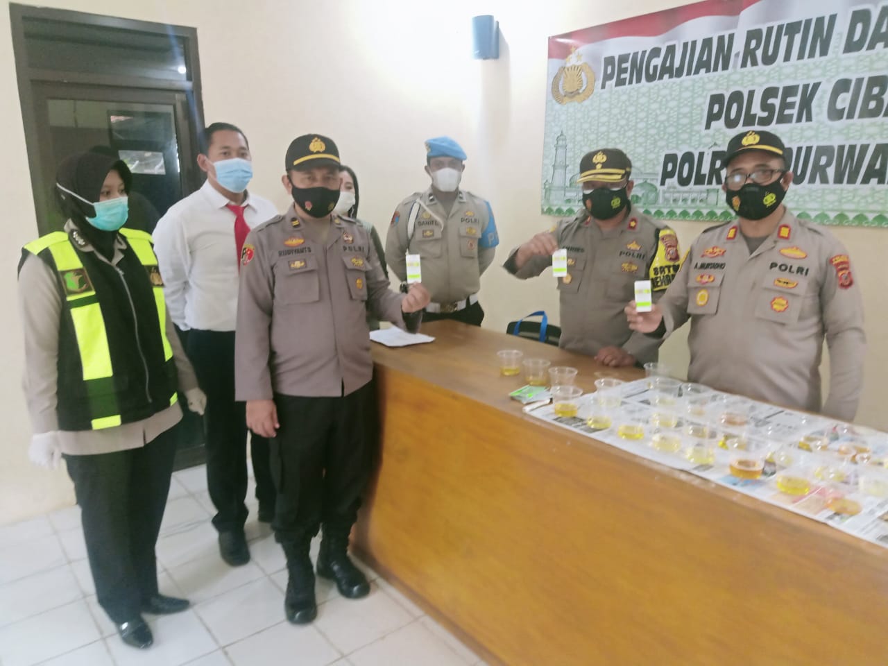 Tak Mau Kecolongan, Kapolres Purwakarta Lakukan Tes Urine Pada Personel Polres dan Polsek Jajaran