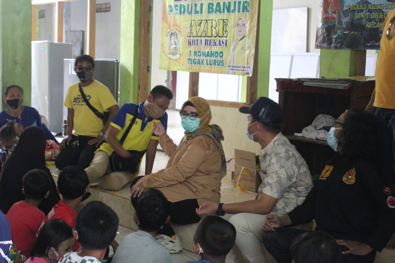 Azre Kota Bekasi Peduli Korban Banjir