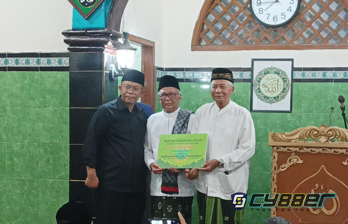 Sekda Kota Cimahi Lanjutkan Tarling di Masjid Bersama Warga.