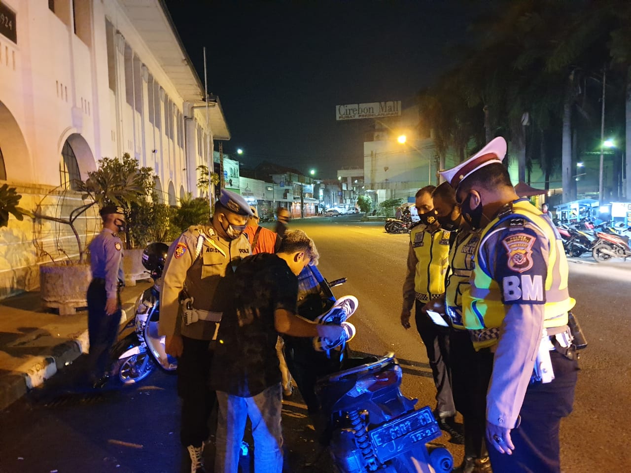 Dengan Patroli Cara Efektif Polres Cirebon Kota Polda Jabar Sosialisasikan 3M