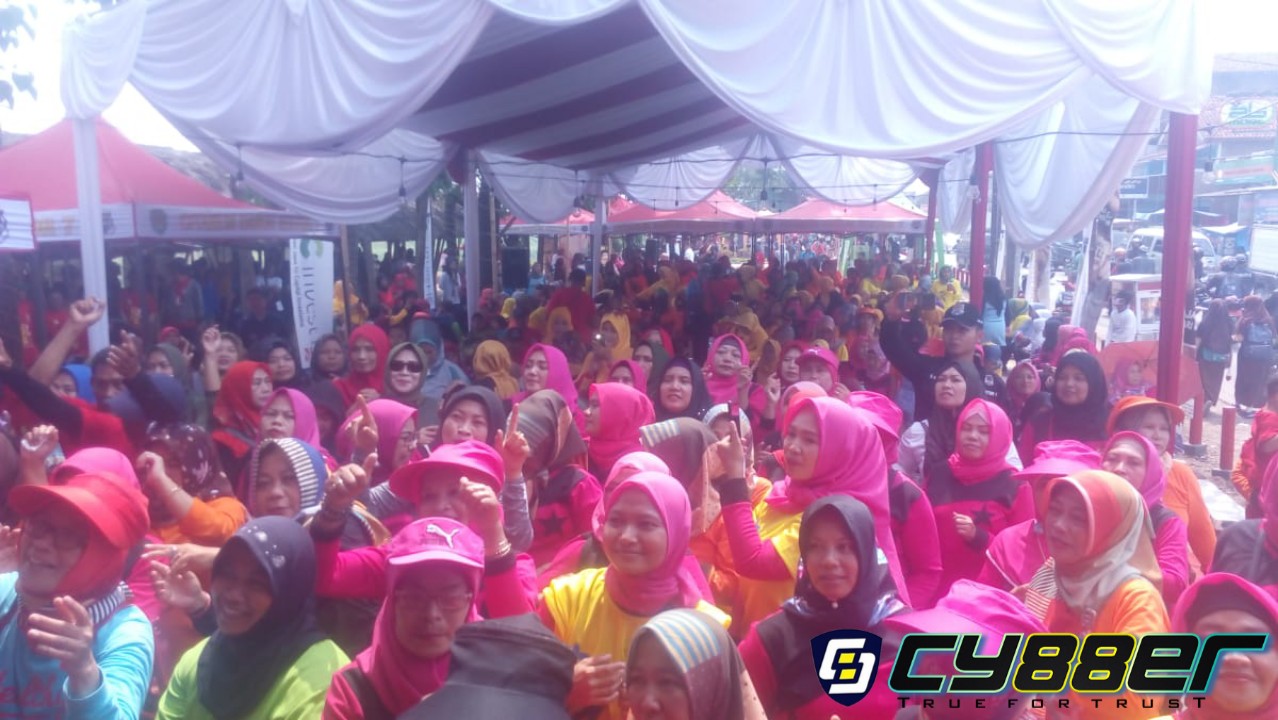 Tepian Sungai Citarum Jadi Obyek Wisata Kuliner