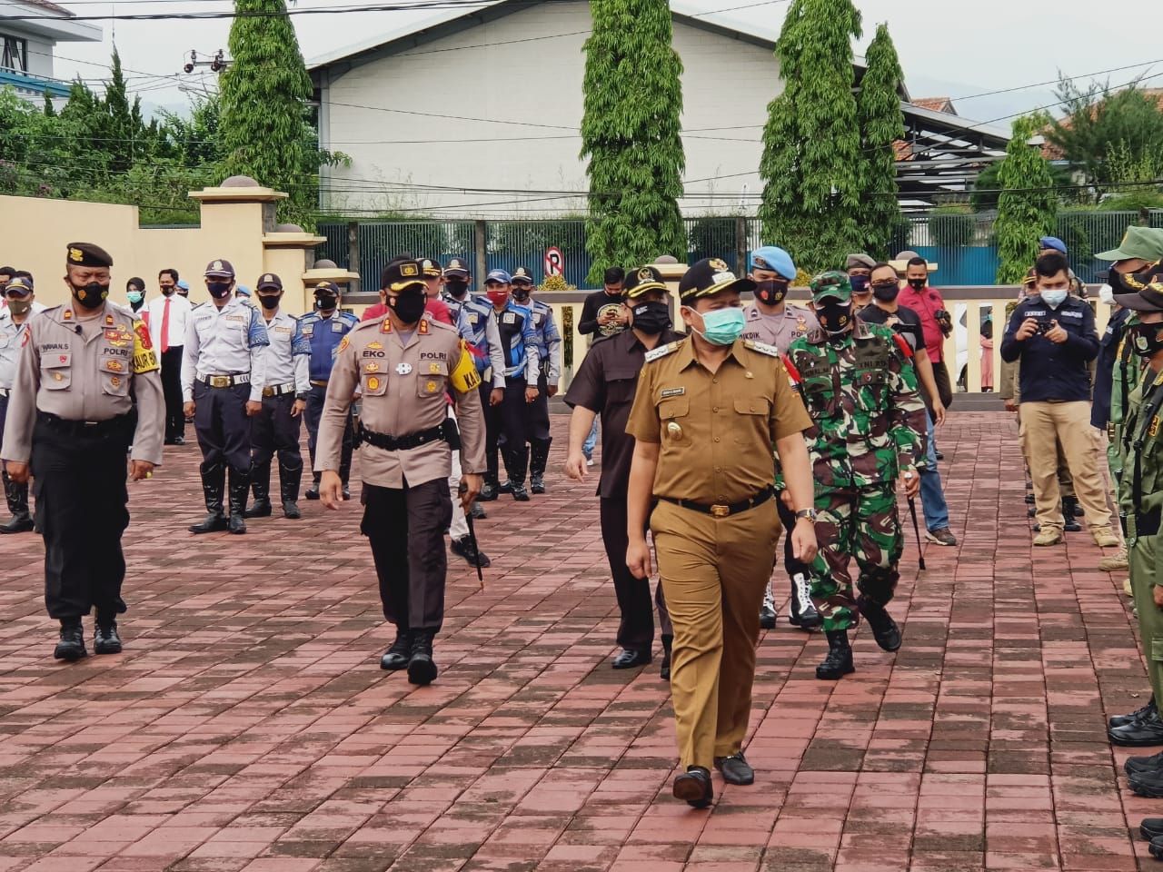 Apel Gelar Pasukan Kesiapan Pengamanan Pilkades Serentak Tahun 2020 di Wilkum Polres Sumedang