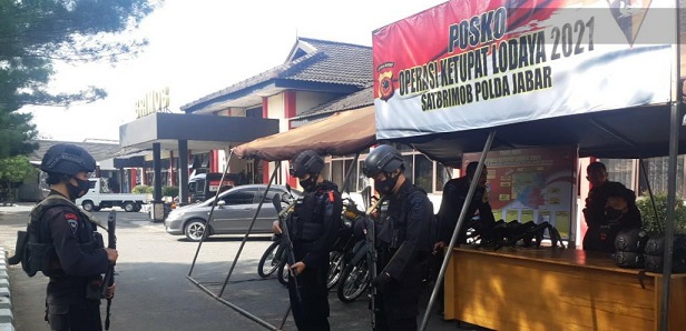 Sat Brimob Polda Jabar Gelorakan Semangat Polri Yang Presisi, Fokuskan Keamanan Selama Hari Raya Idul Fitri